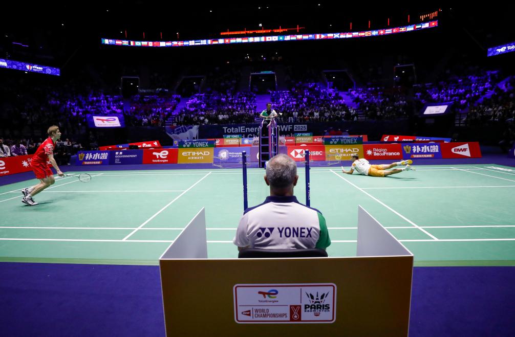 过定位球或 过定位球或