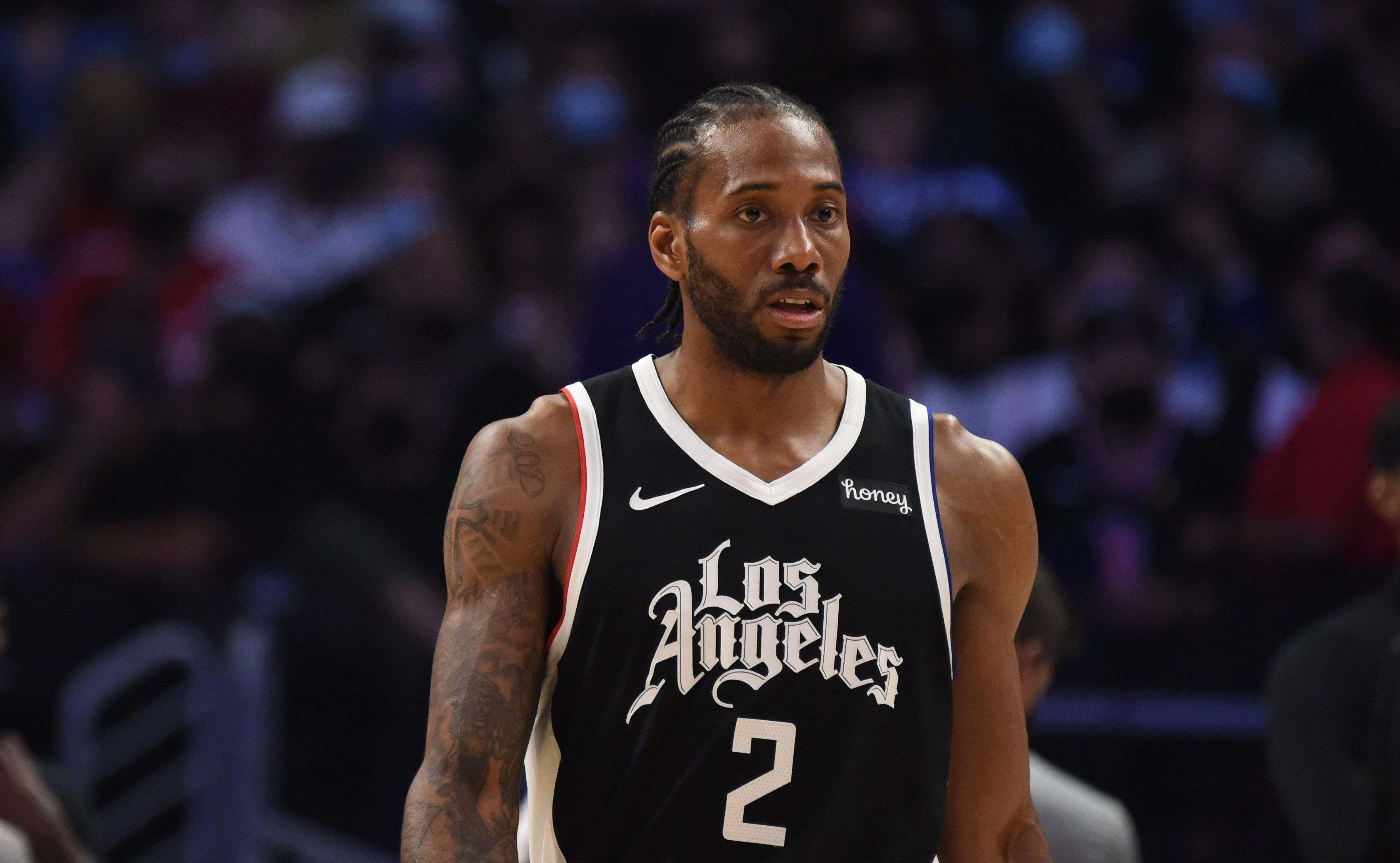 以议题收束 以议题收束